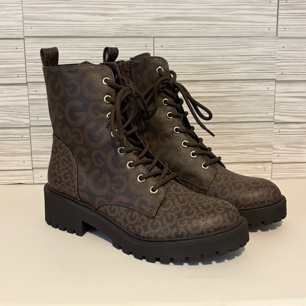 NWOB GBG Los Angeles Women's Lug Sole Lace-Up Hiker Combat Boots Brown Monogram
